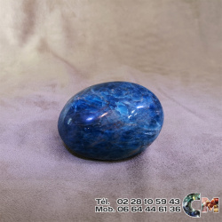 apatite-bleue-galet-s00390-p2