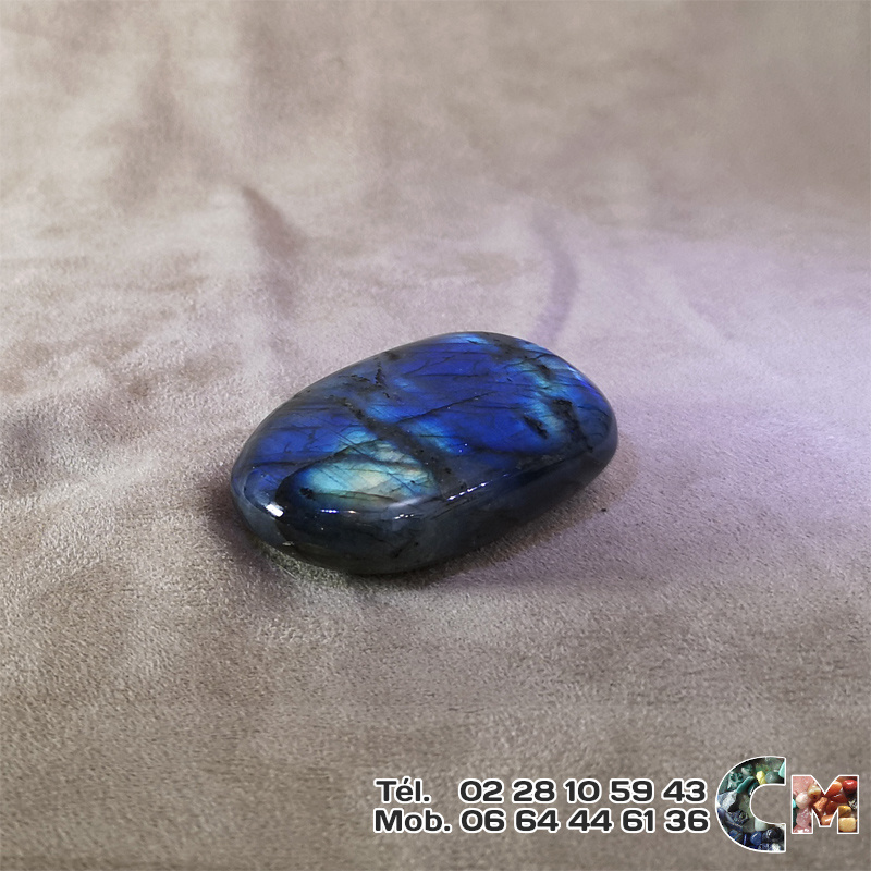 labradorite-galet-s00384-p2